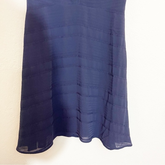 NWT Banana Republic Textured Flutter Sleeve Fit And Flare Dress Size 6 Blue - Picture 7 of 12